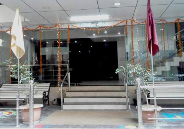 Hotel O Aditya Palace Bhopal Exteriör bild