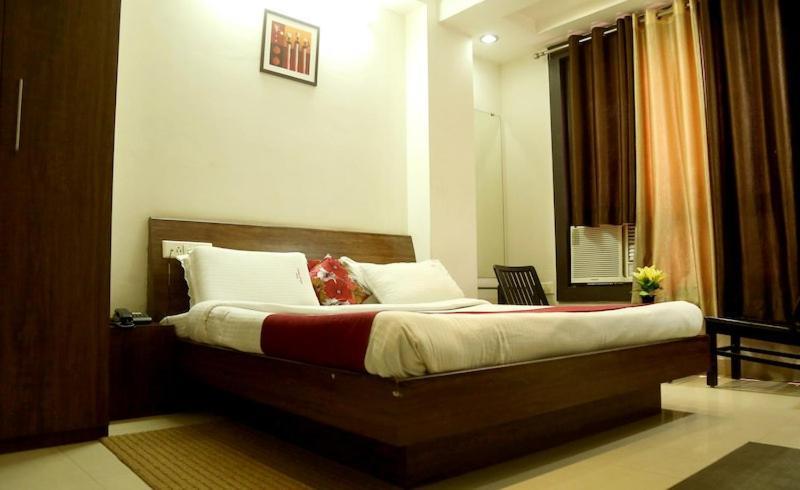 Hotel O Aditya Palace Bhopal Exteriör bild